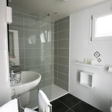 Bed & Breakfast Limone, 3*